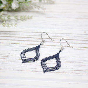 Linear Teardrop Earring