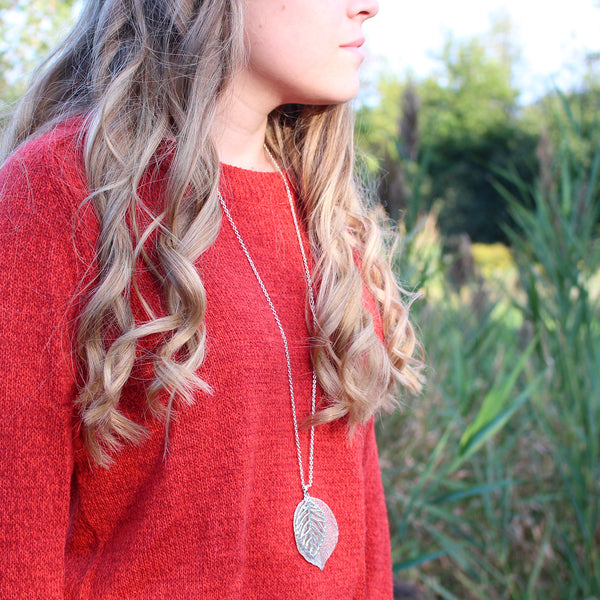 Pila Natural Leaf Necklace
