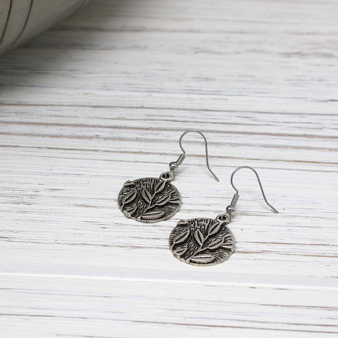 products/Embossedleafearrings.jpg