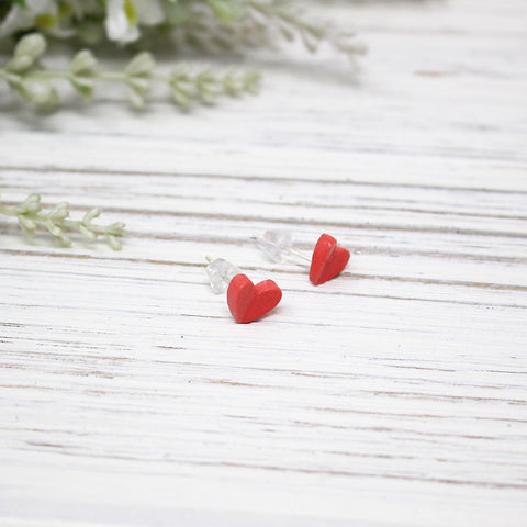 products/Heartstudearring.jpg