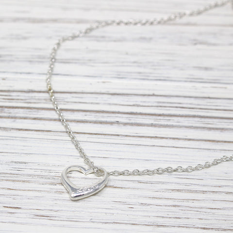 products/Lovenecklace_efc1b2ee-40e7-4241-9fd5-40050440cdc7.jpg