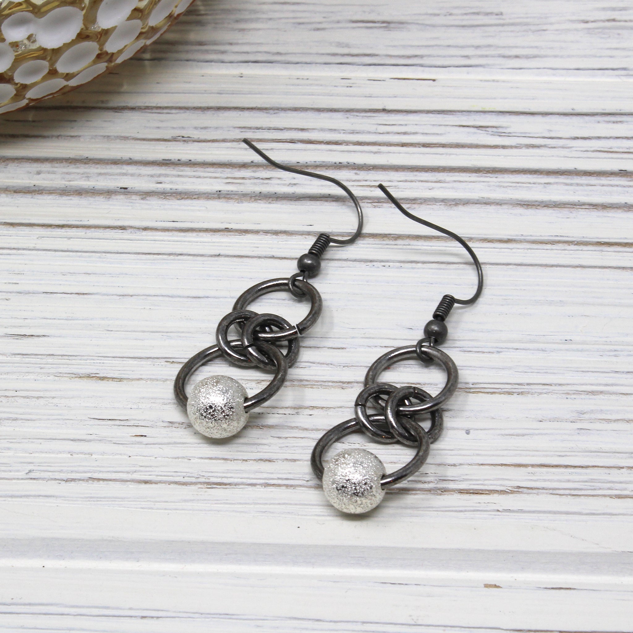 Lampo Earrings