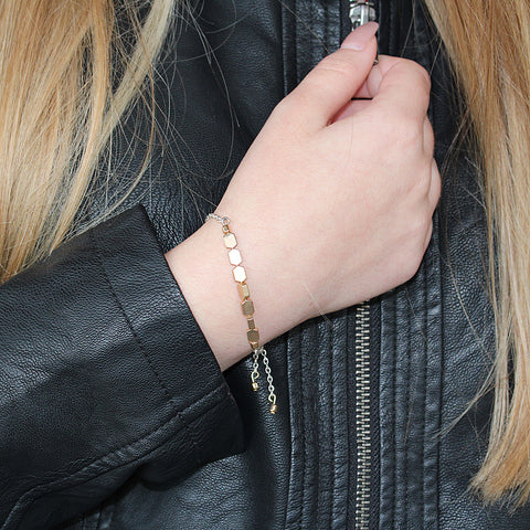 products/hemitite_two-tone_sliding_bead_bracelet-mini_glam2_c392675f-ccfd-4a9e-a517-0b549660888d.jpg
